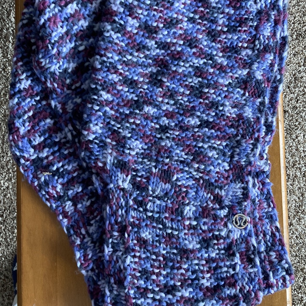 Lulu Lemon Multicolor Knit Scarf